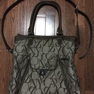 New York and Company handbag